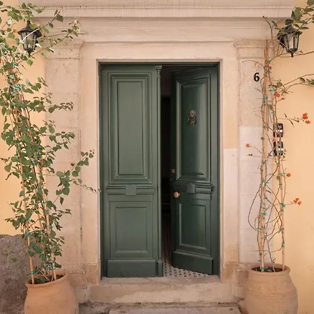 Retro Corfiot Mini At Old Town! * Corfu (city)